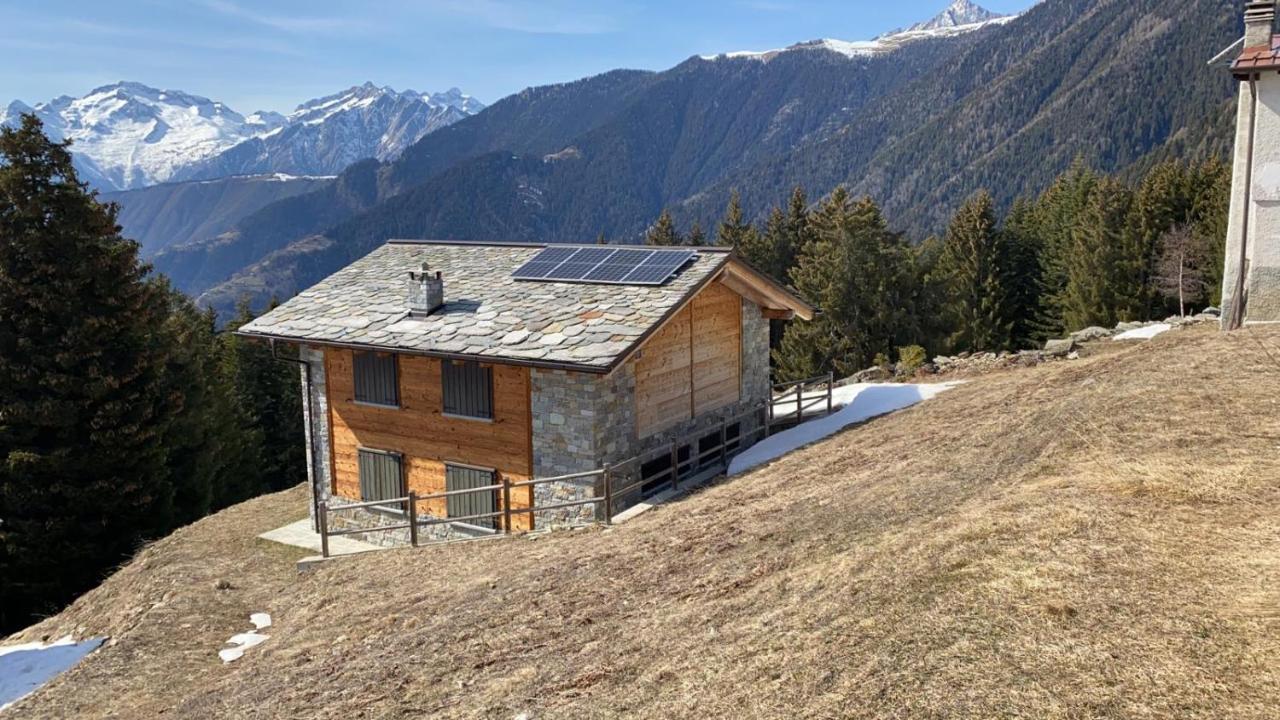 Chalet Baita Delle Favole Di Rosarita Berbenno di Valtellina エクステリア 写真
